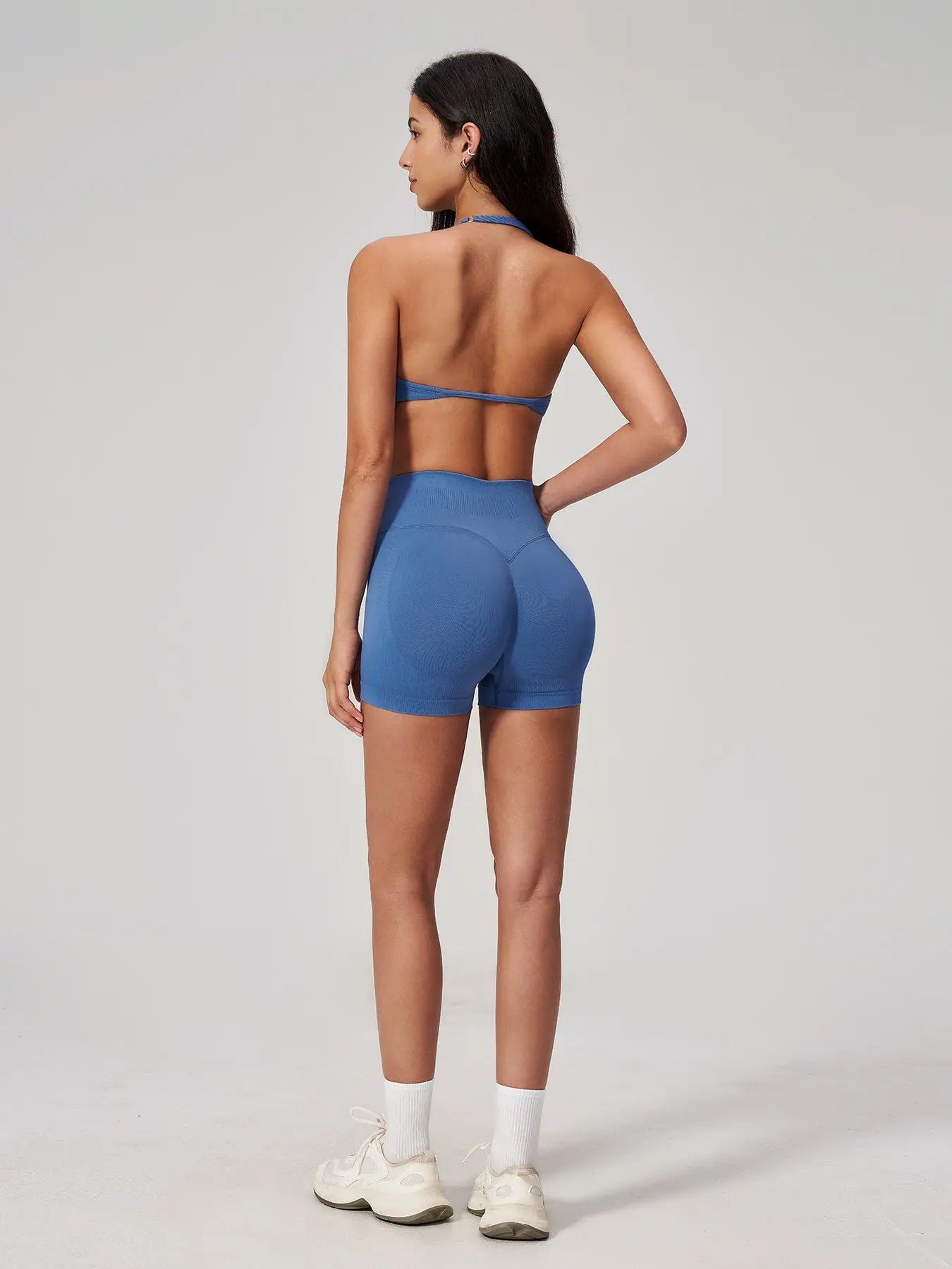 Seamless Yoga Set for Women, Halter Neck Backless Design - image 8