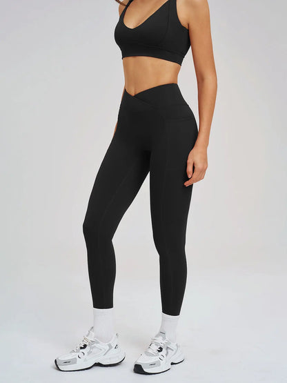High-End Feel Yoga Set, Tight-Fitting Backless Sporty High Stretch Fashion Yoga Clothes - image 9