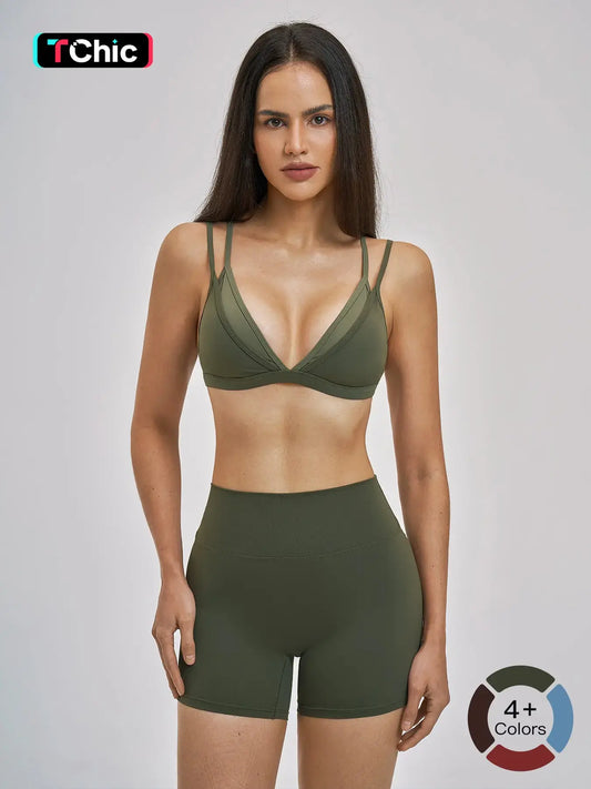 Women's Triangle Cup Wirefree Sports Bra & High Waist Skinny Shorts, Two-Piece Set