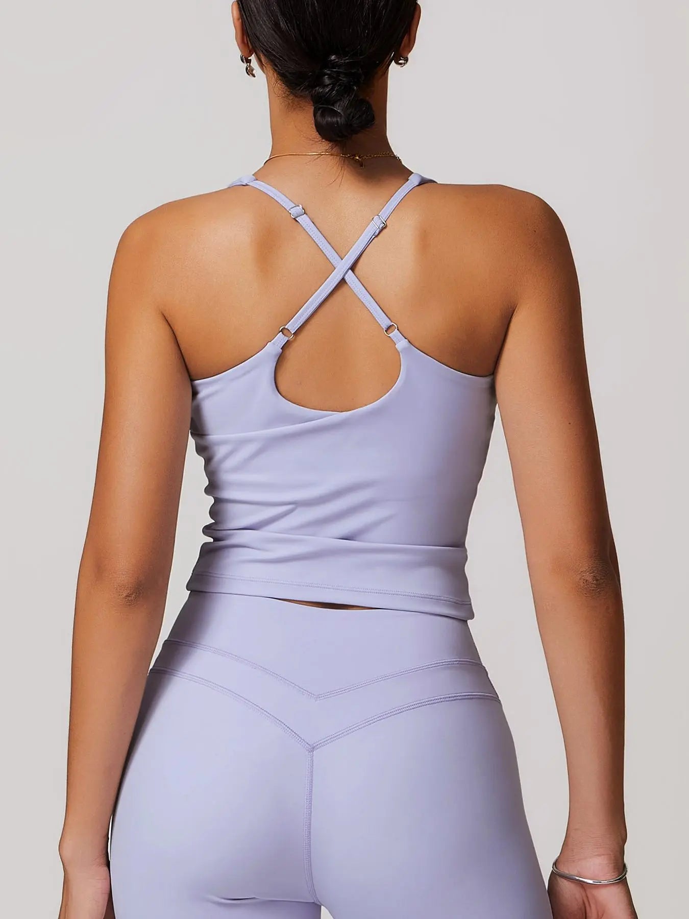 Women's Solid Color Criss Cross Back Sports Bra, Workout Bra - image 8