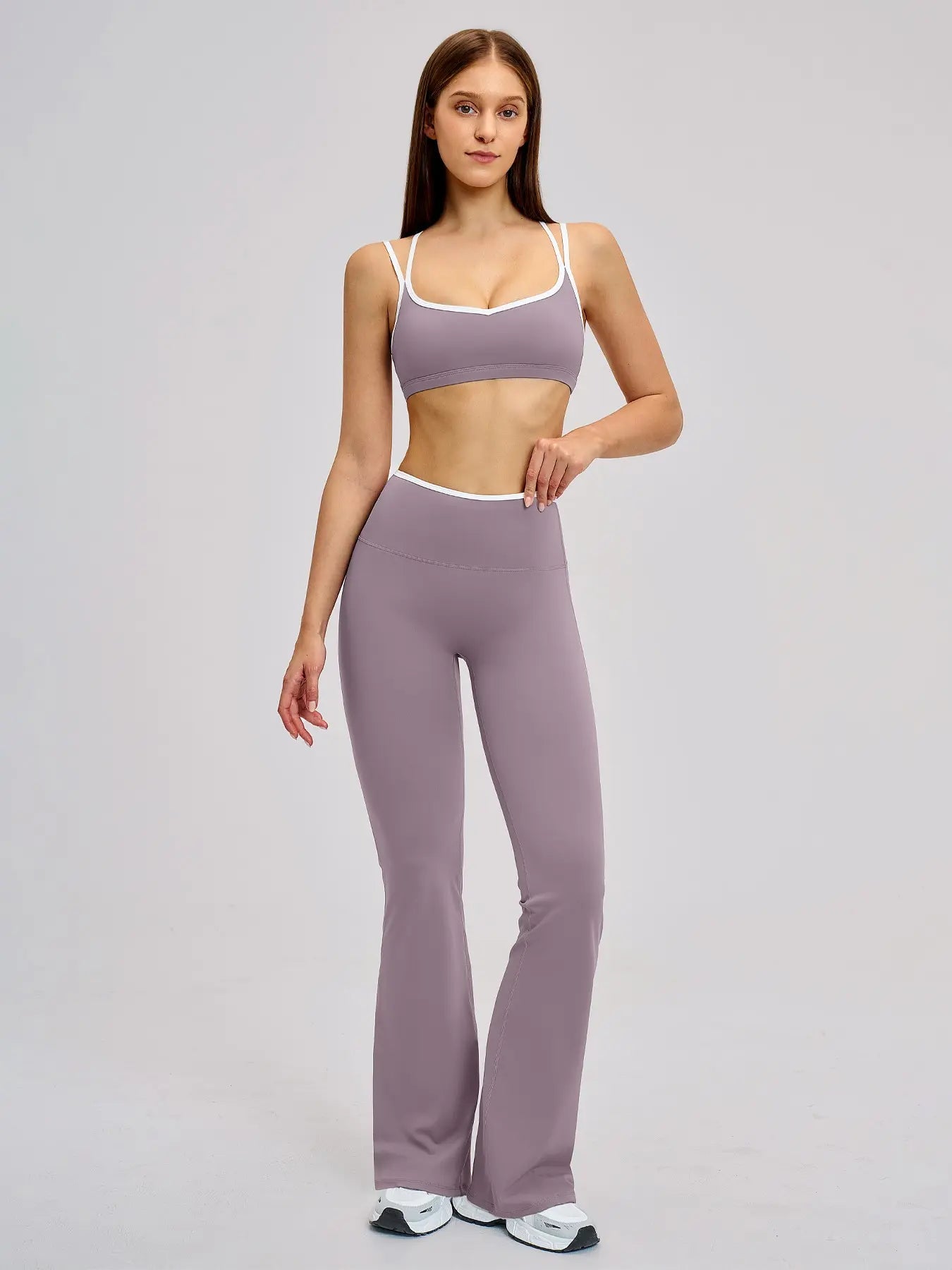 Women's Sporty Yoga Set, Tight-Fitting Backless Design - image 2