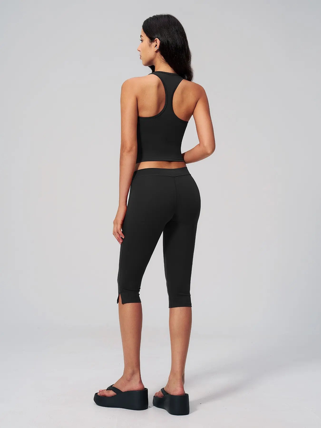 Women’s 2-Piece Yoga Set, High-Stretch Quick-Dry Activewear for Fitness and Sports - image 9