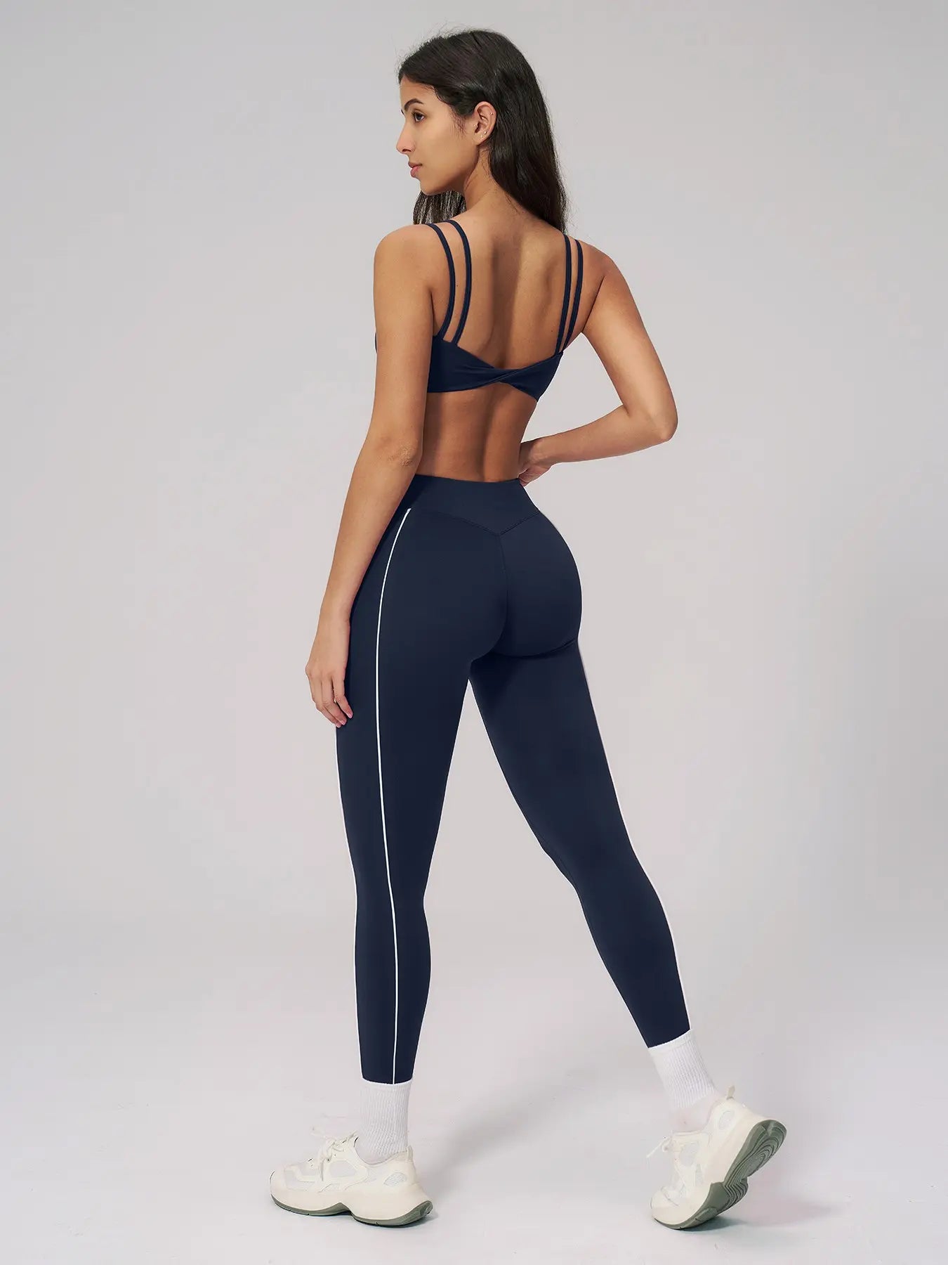 Women's Bare-Look Yoga Set, Contrast Stitching - image 2